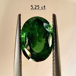 Tsavorite 5.25ct